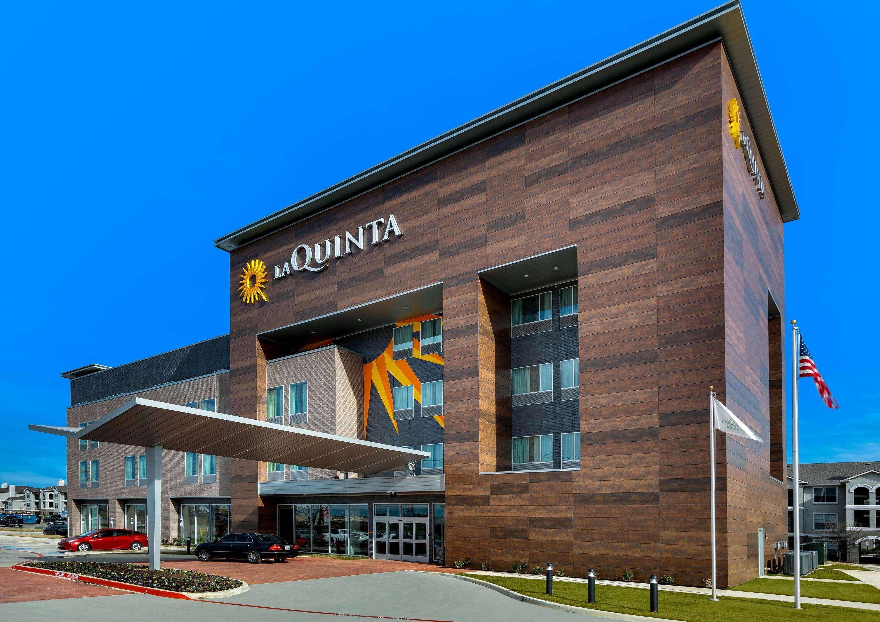 יולס La Quinta Inn & Suites Dfw West-Glade-Parks מראה חיצוני תמונה